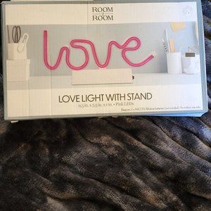 Room 2 Room Love Light w/Stand